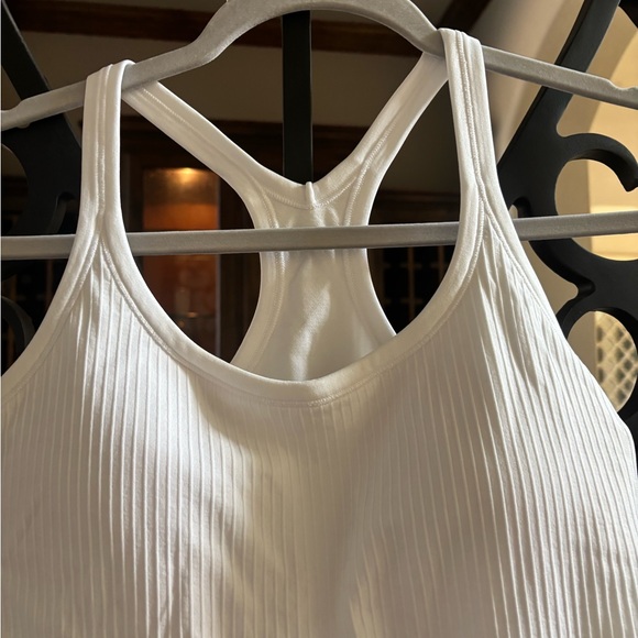 Lululemon Ebb to Street Tank Top ~ Size 8 
Light Support, B/C Cup - Picture 4 of 6